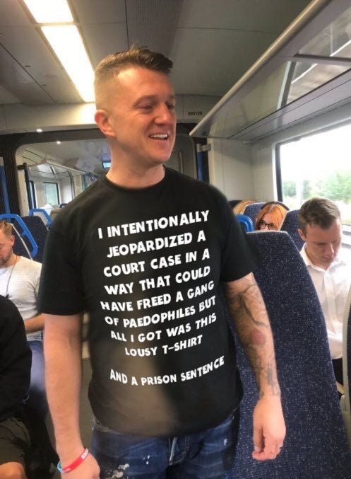 photoshop Tommy Robinson's T-shirt 