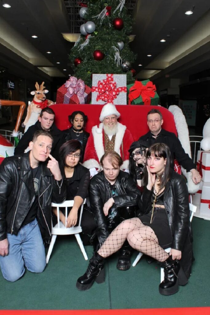 14 Pictures That Show Why Goths Posing With Santa Is Our New Favourite